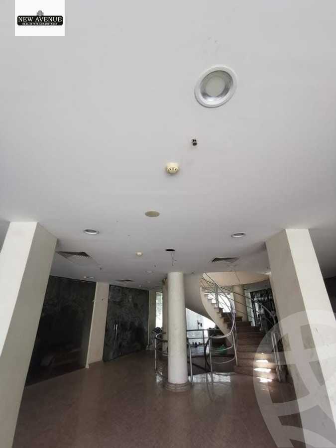 https://aqarmap.com.eg/en/listing/6180563-for-sale-cairo-new-cairo-first-settlement-mhwr-mstfy-kml