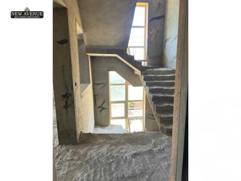 https://aqarmap.com.eg/en/listing/6189102-for-sale-cairo-new-cairo-compounds-byljyw