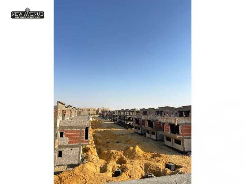 https://aqarmap.com.eg/ar/listing/6189127-for-sale-cairo-new-cairo-compounds-eastshire-alqamzi