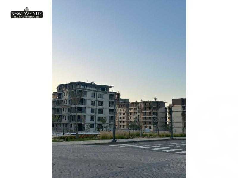 https://aqarmap.com.eg/en/listing/6191925-for-sale-cairo-6th-of-october-hadaeq-october-kmbwnd-fy-hdyq-ktwbr-badya-compound-palm-hills