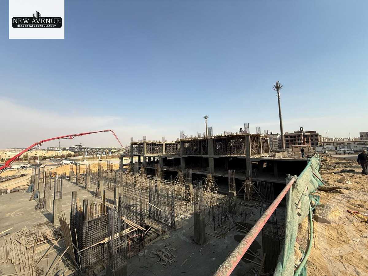 https://aqarmap.com.eg/ar/listing/6202731-for-sale-cairo-new-cairo-compounds-white-residence-upwyde