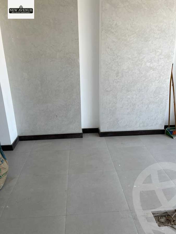 https://aqarmap.com.eg/ar/listing/6208219-for-rent-cairo-new-cairo-compounds-jwr-kwmyrshyl-kwmblks-makeplace