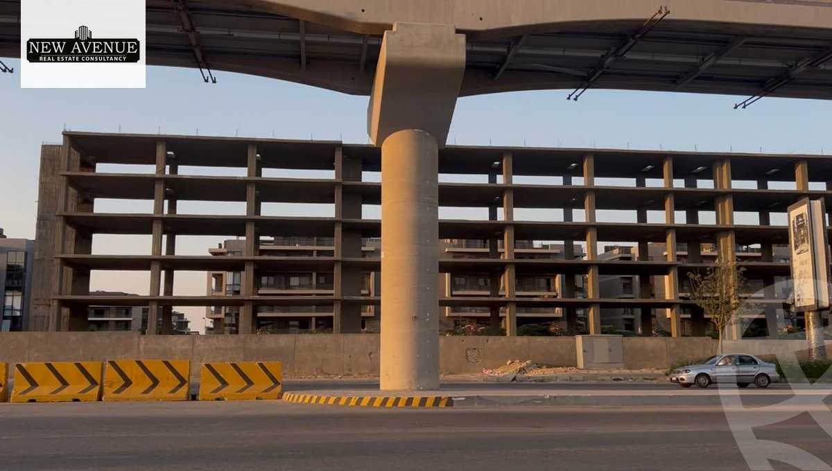 https://aqarmap.com.eg/ar/listing/6208572-for-sale-cairo-new-cairo-compounds-golden-hub-mall-golden-view