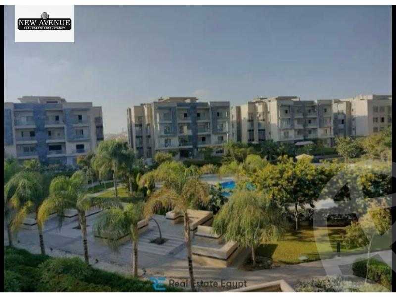 https://aqarmap.com.eg/en/listing/6208663-for-sale-cairo-new-cairo-compounds-moon-valley