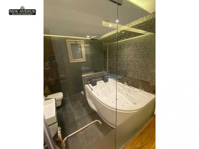 https://aqarmap.com.eg/en/listing/6208663-for-sale-cairo-new-cairo-compounds-moon-valley