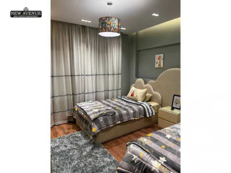https://aqarmap.com.eg/ar/listing/6209717-for-sale-cairo-new-cairo-compounds-moon-valley
