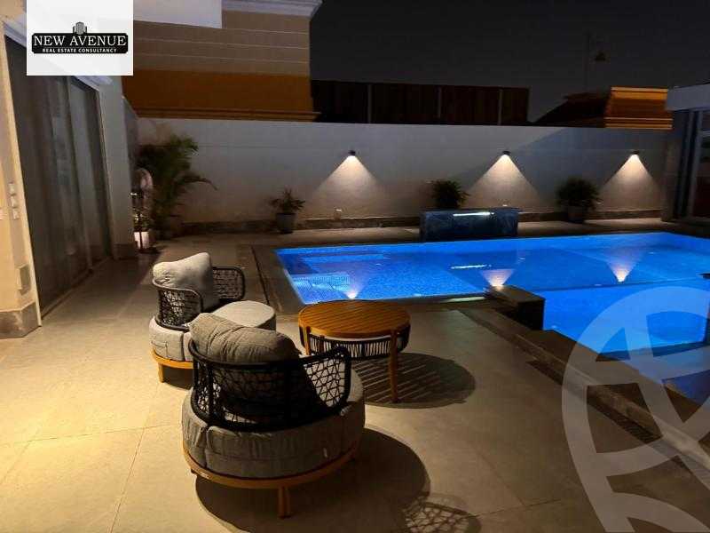 https://aqarmap.com.eg/en/listing/6213300-for-sale-cairo-el-sheikh-zayed-city-compounds-royal-city