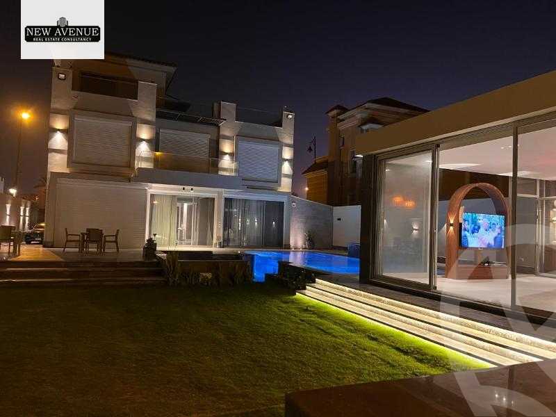https://aqarmap.com.eg/en/listing/6213300-for-sale-cairo-el-sheikh-zayed-city-compounds-royal-city