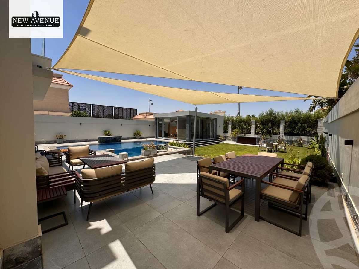 https://aqarmap.com.eg/en/listing/6213769-for-sale-cairo-el-sheikh-zayed-city-compounds-royal-city