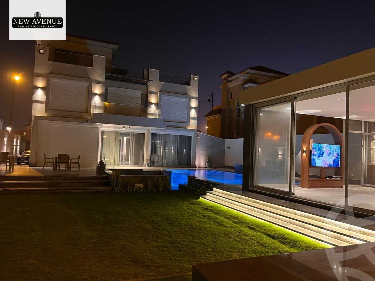 https://aqarmap.com.eg/en/listing/6213769-for-sale-cairo-el-sheikh-zayed-city-compounds-royal-city