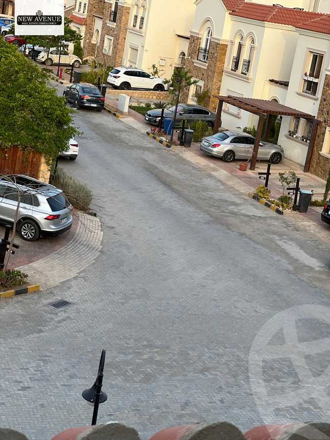 https://aqarmap.com.eg/ar/listing/6214934-for-sale-cairo-el-shorouk-compounds-divina-gardens