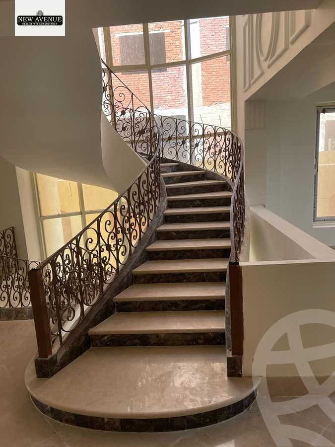 https://aqarmap.com.eg/en/listing/6214960-for-sale-cairo-el-shorouk-compounds-al-burouj-compound-imkan