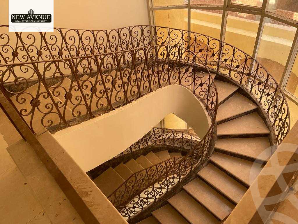 https://aqarmap.com.eg/en/listing/6214960-for-sale-cairo-el-shorouk-compounds-al-burouj-compound-imkan