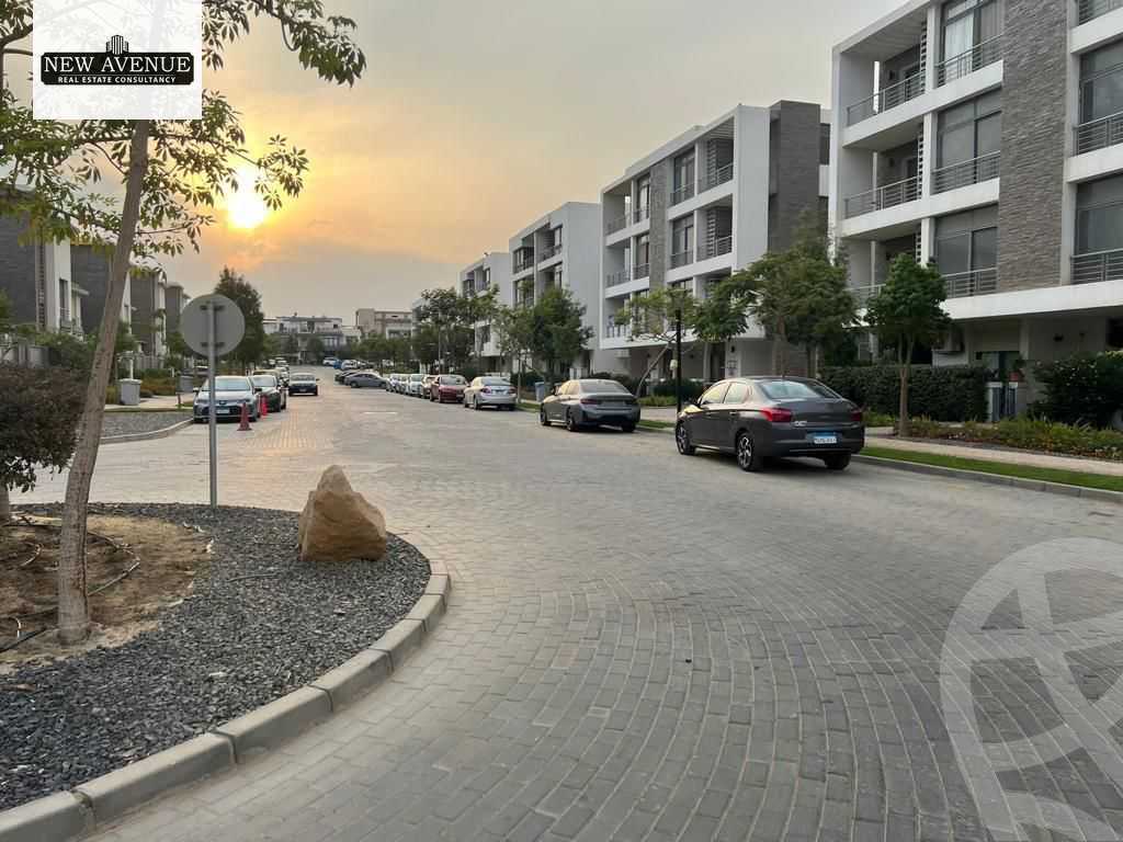 https://aqarmap.com.eg/en/listing/6216790-for-sale-cairo-new-cairo-compounds-tag-city-shalya-taj-city