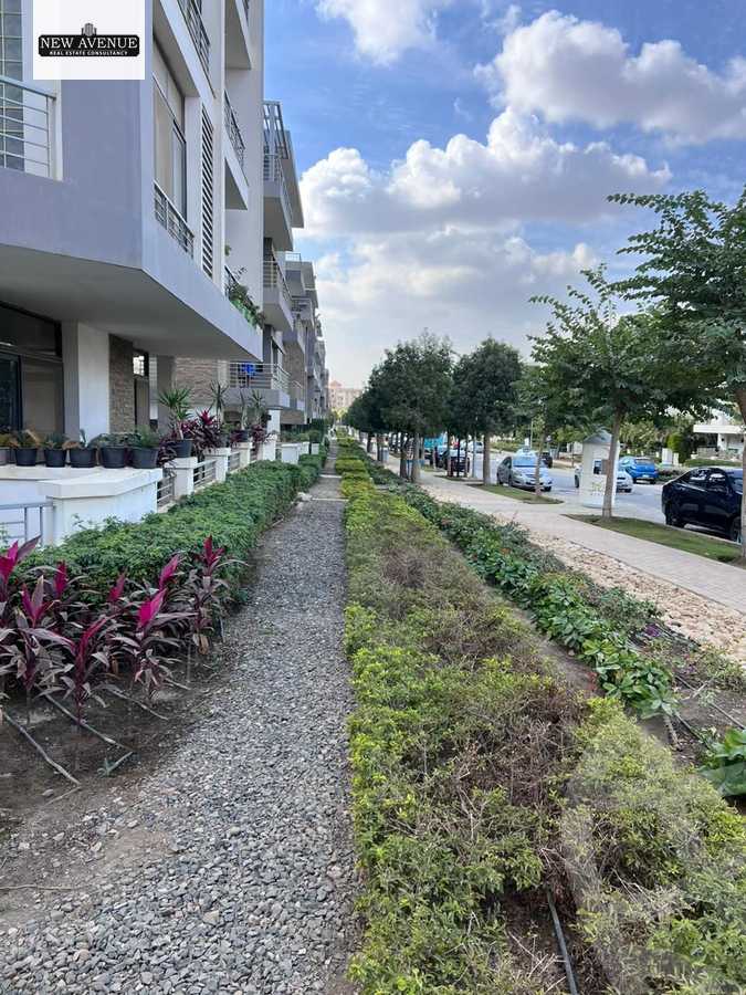 https://aqarmap.com.eg/en/listing/6216790-for-sale-cairo-new-cairo-compounds-tag-city-shalya-taj-city