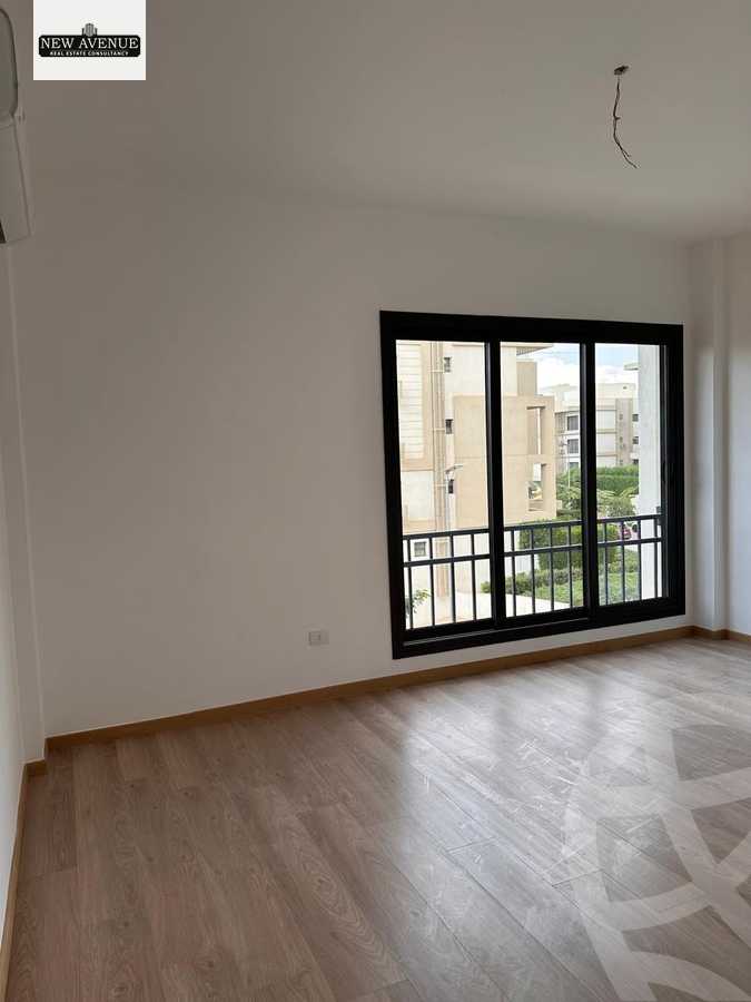 https://aqarmap.com.eg/en/listing/6220332-for-sale-cairo-new-cairo-compounds-fifth-square
