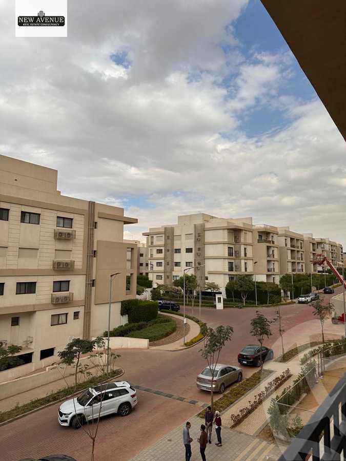 https://aqarmap.com.eg/en/listing/6220332-for-sale-cairo-new-cairo-compounds-fifth-square