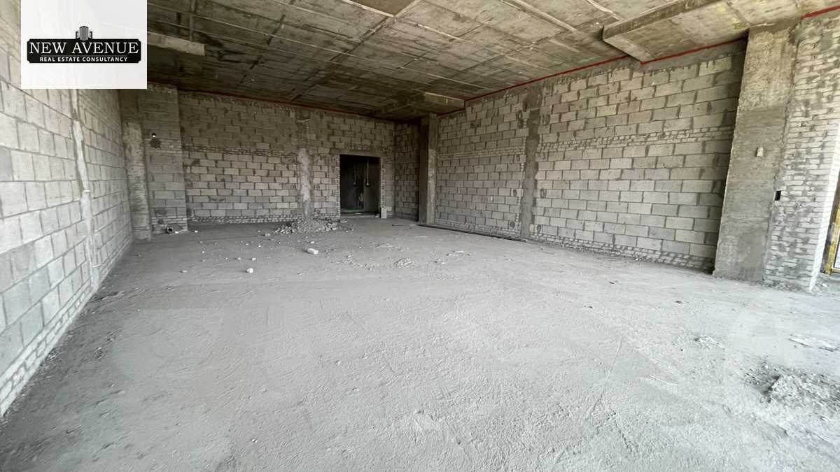 https://aqarmap.com.eg/ar/listing/6226868-for-sale-cairo-new-cairo-compounds-golden-gate-redcon