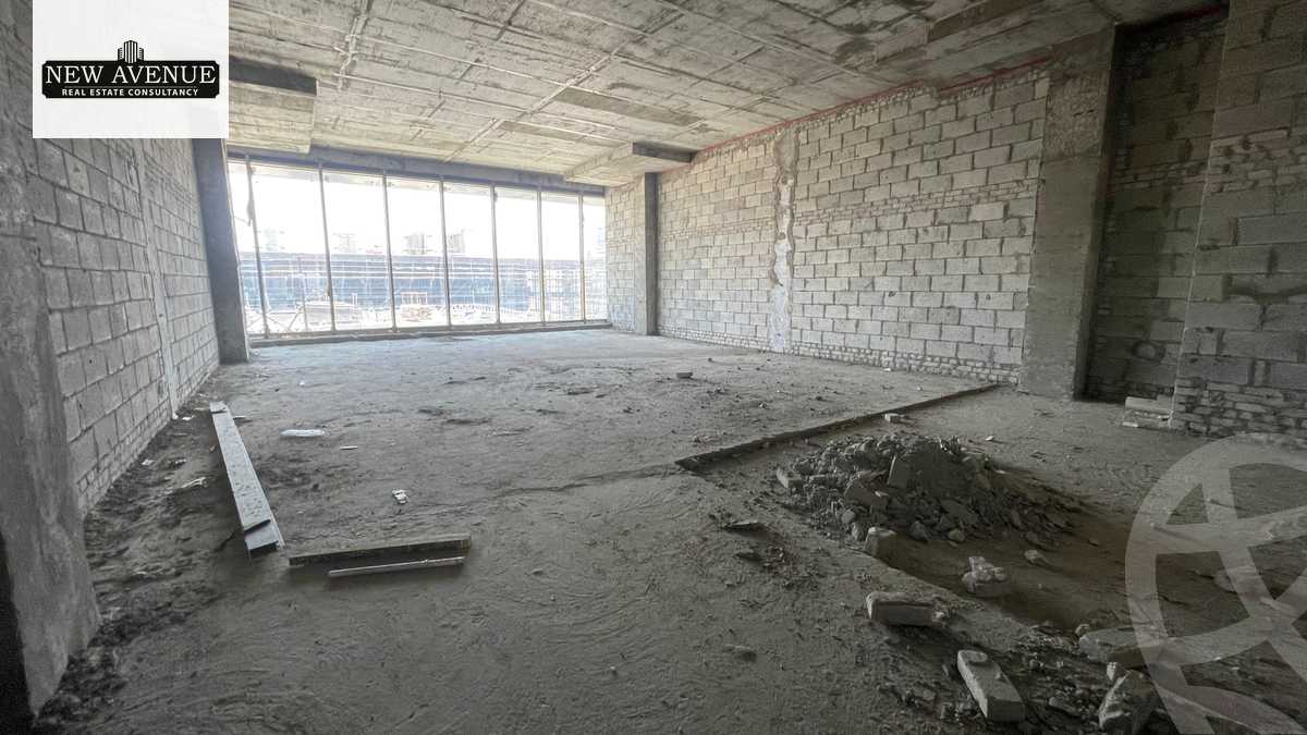 https://aqarmap.com.eg/ar/listing/6226868-for-sale-cairo-new-cairo-compounds-golden-gate-redcon