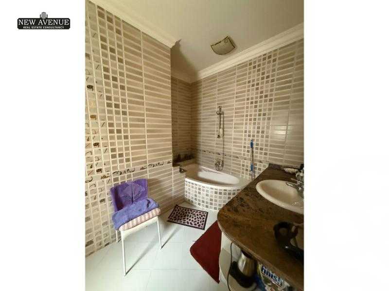 https://aqarmap.com.eg/en/listing/6228218-for-sale-cairo-new-cairo-compounds-moon-valley