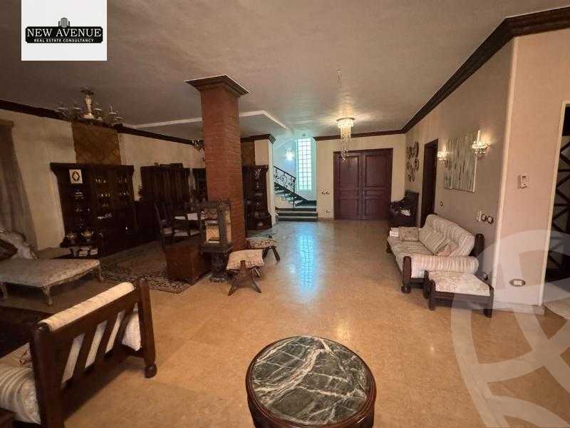 https://aqarmap.com.eg/en/listing/6228326-for-sale-cairo-el-sheikh-zayed-city-compounds-royal-city