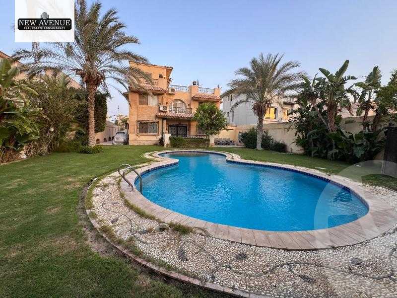 https://aqarmap.com.eg/en/listing/6228326-for-sale-cairo-el-sheikh-zayed-city-compounds-royal-city