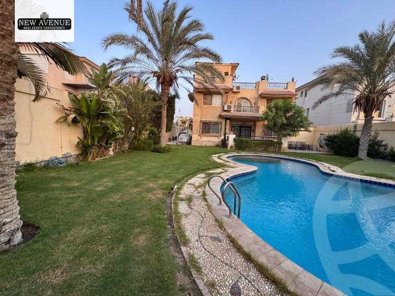 https://aqarmap.com.eg/en/listing/6228326-for-sale-cairo-el-sheikh-zayed-city-compounds-royal-city