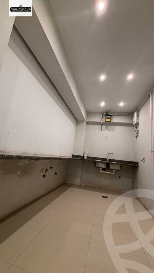 https://aqarmap.com.eg/ar/listing/6230078-for-sale-cairo-new-cairo-compounds-mivida-mivida-business-park-emaar