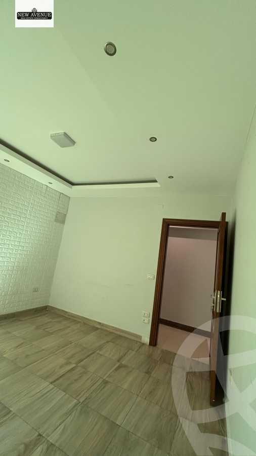 https://aqarmap.com.eg/ar/listing/6230078-for-sale-cairo-new-cairo-compounds-mivida-mivida-business-park-emaar