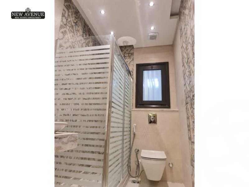 https://aqarmap.com.eg/en/listing/6231168-for-sale-cairo-new-cairo-compounds-lake-view