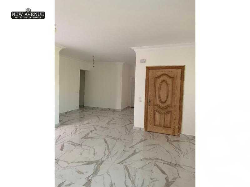 https://aqarmap.com.eg/en/listing/6234384-for-sale-cairo-el-sheikh-zayed-city-compounds-beverly-hills