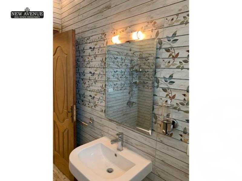 https://aqarmap.com.eg/en/listing/6234384-for-sale-cairo-el-sheikh-zayed-city-compounds-beverly-hills
