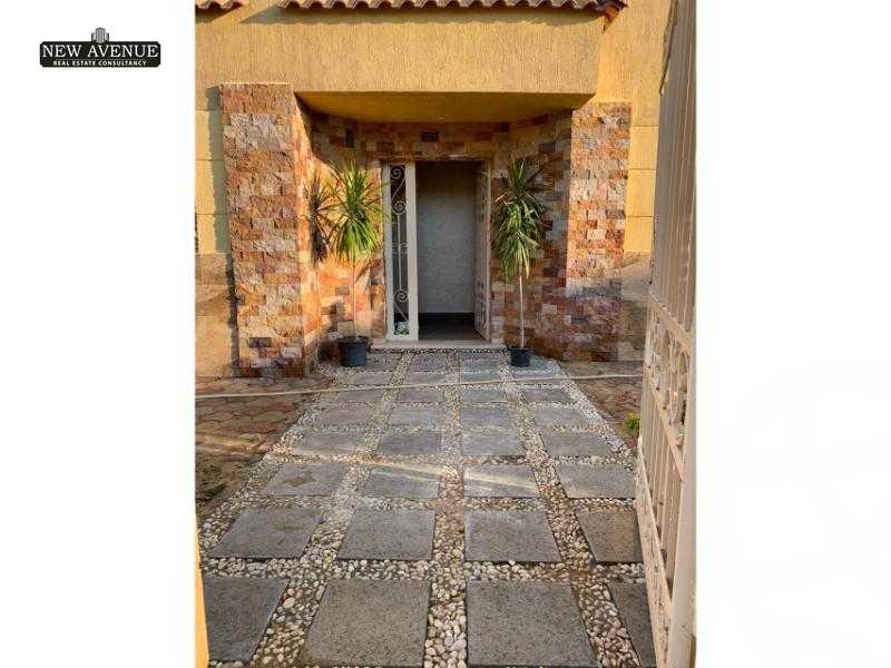 https://aqarmap.com.eg/en/listing/6234384-for-sale-cairo-el-sheikh-zayed-city-compounds-beverly-hills