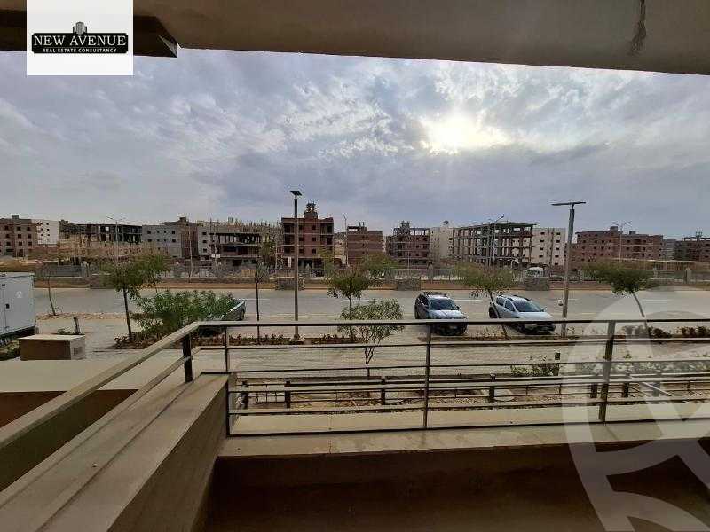 https://aqarmap.com.eg/ar/listing/6234489-for-sale-cairo-new-cairo-compounds-blm-hylz-nyw-kyrw