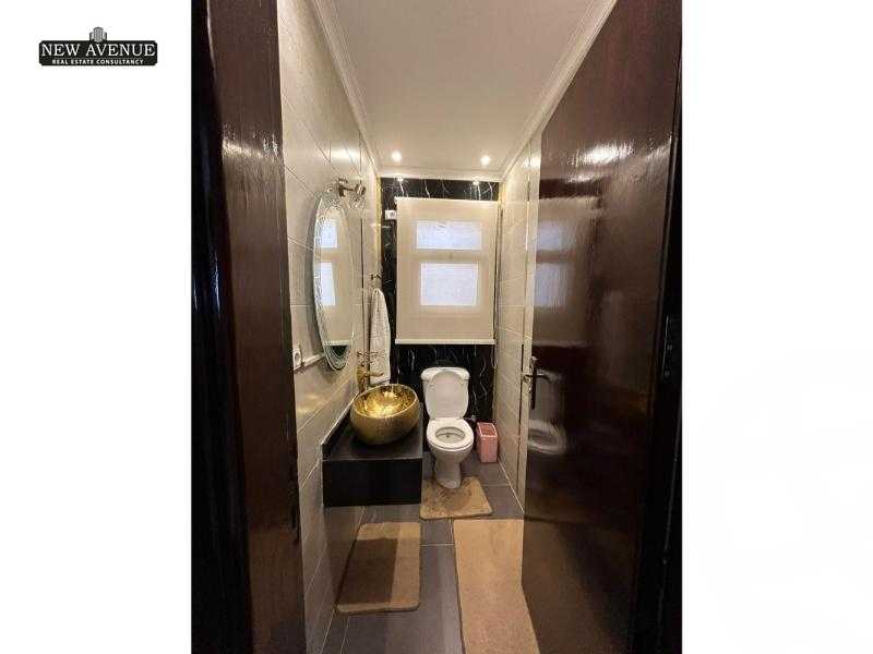 https://aqarmap.com.eg/ar/listing/6234767-for-sale-cairo-new-cairo-compounds-jyd