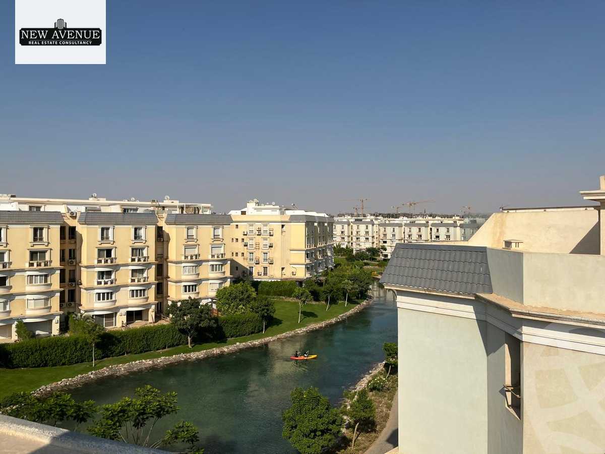 https://aqarmap.com.eg/ar/listing/6235286-for-sale-cairo-new-cairo-compounds-mountain-view-hyde-park
