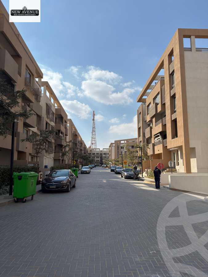 https://aqarmap.com.eg/ar/listing/6235360-for-sale-cairo-el-shorouk-compounds-granda-life