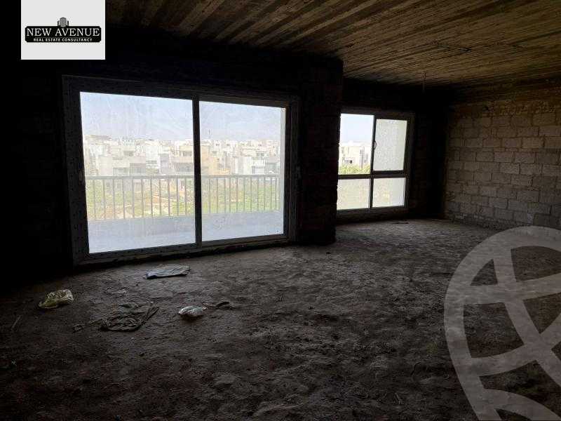 https://aqarmap.com.eg/ar/listing/6241079-for-sale-cairo-new-cairo-compounds-hyde-park-centre-ville-hyde-park