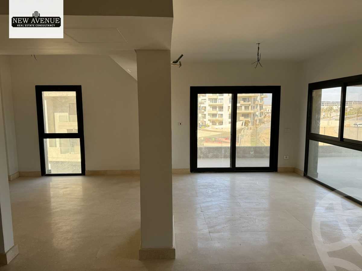https://aqarmap.com.eg/ar/listing/6252861-for-sale-cairo-el-shorouk-compounds-al-burouj-compound-imkan