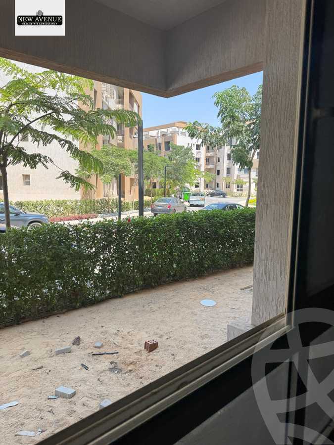 https://aqarmap.com.eg/ar/listing/6253175-for-sale-cairo-el-shorouk-compounds-granda-life