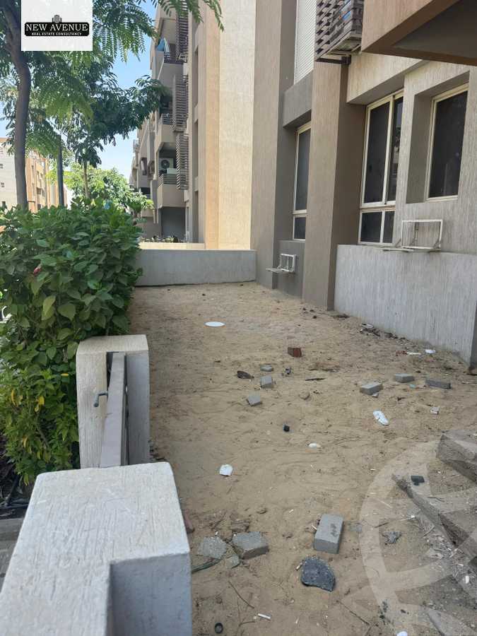 https://aqarmap.com.eg/ar/listing/6253175-for-sale-cairo-el-shorouk-compounds-granda-life
