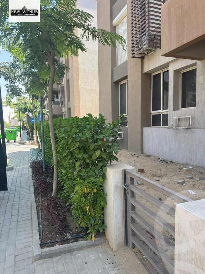 https://aqarmap.com.eg/ar/listing/6253175-for-sale-cairo-el-shorouk-compounds-granda-life