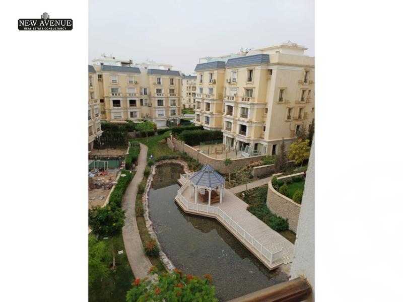 https://aqarmap.com.eg/ar/listing/6254933-for-sale-cairo-new-cairo-compounds-mountain-view-hyde-park
