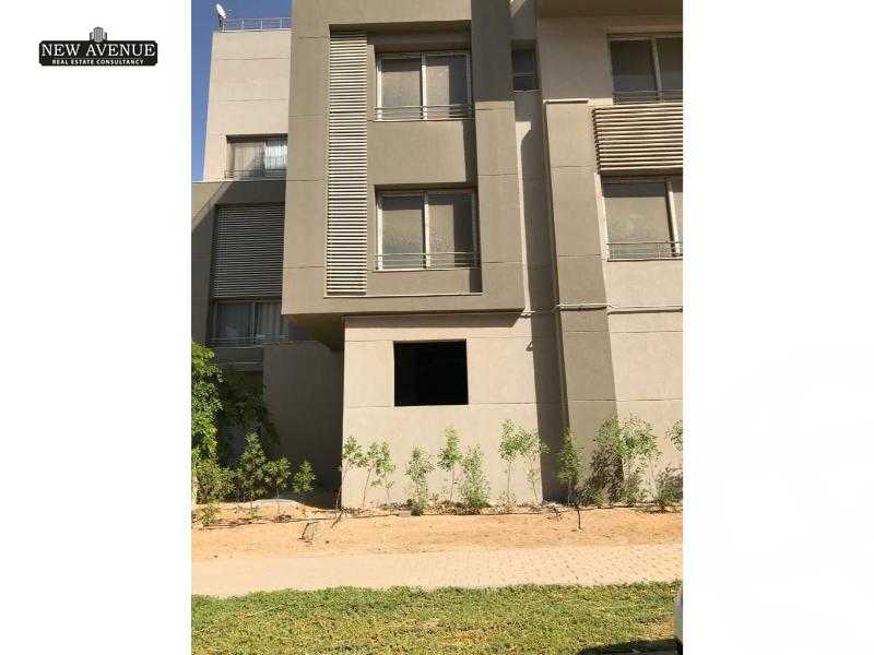 https://aqarmap.com.eg/ar/listing/6257988-for-sale-cairo-new-cairo-compounds-kmbwnd-fyldj-jyt-blm-hylz