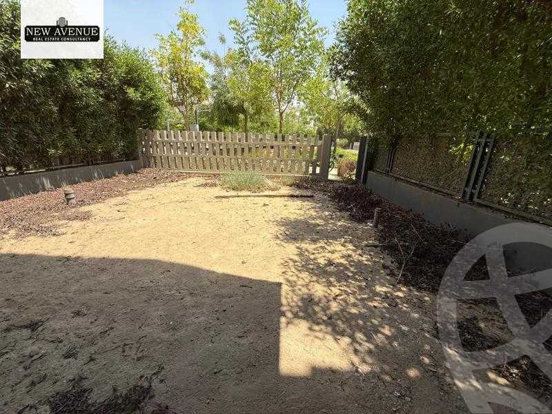 https://aqarmap.com.eg/ar/listing/6258034-for-sale-cairo-el-shorouk-compounds-al-burouj-compound-imkan