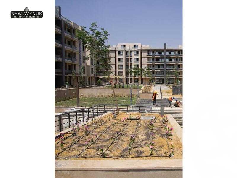 https://aqarmap.com.eg/ar/listing/6258307-for-sale-cairo-new-cairo-compounds-azad-views-tameer