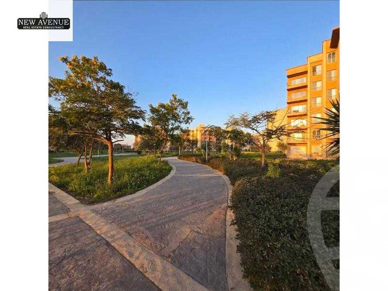 https://aqarmap.com.eg/ar/listing/6259569-for-sale-cairo-el-shorouk-compounds-wesal-city-wesal-residence