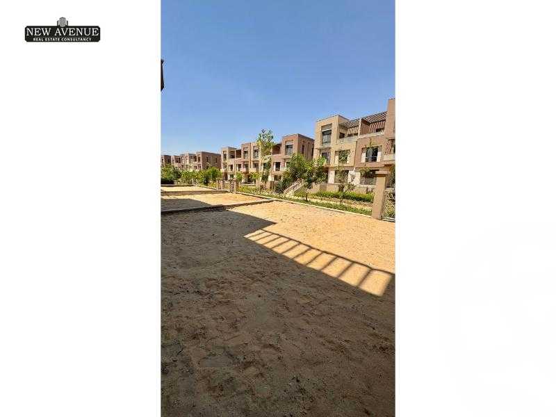 https://aqarmap.com.eg/ar/listing/6259905-for-sale-cairo-new-cairo-compounds-district-5-the-plateau-district-5