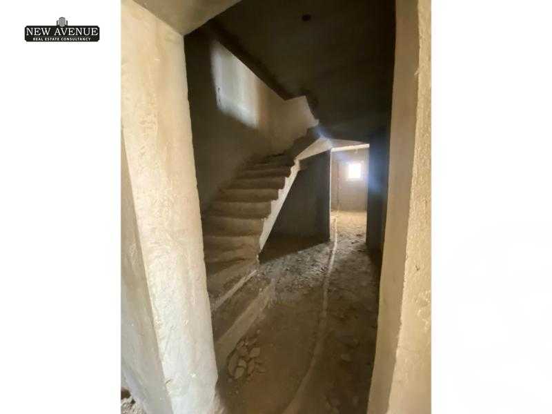 https://aqarmap.com.eg/ar/listing/6260435-for-sale-cairo-new-cairo-lmstqbl-syty-compounds-green-square