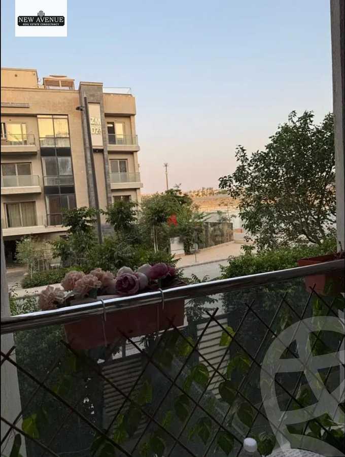 https://aqarmap.com.eg/ar/listing/6268191-for-sale-cairo-new-cairo-compounds-moon-valley-2
